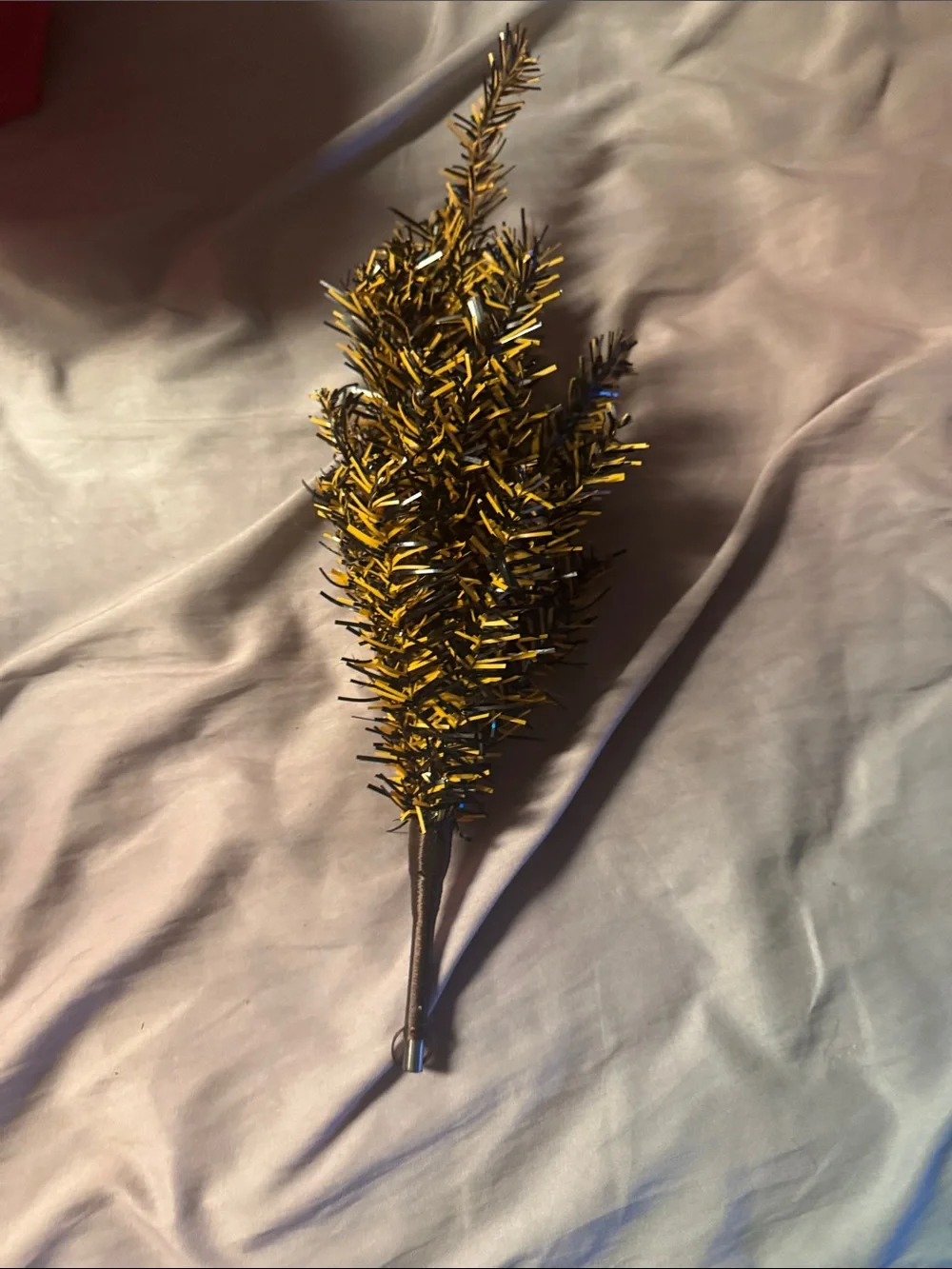 Decorative Metallic Tinsel Spray - Gold Accent